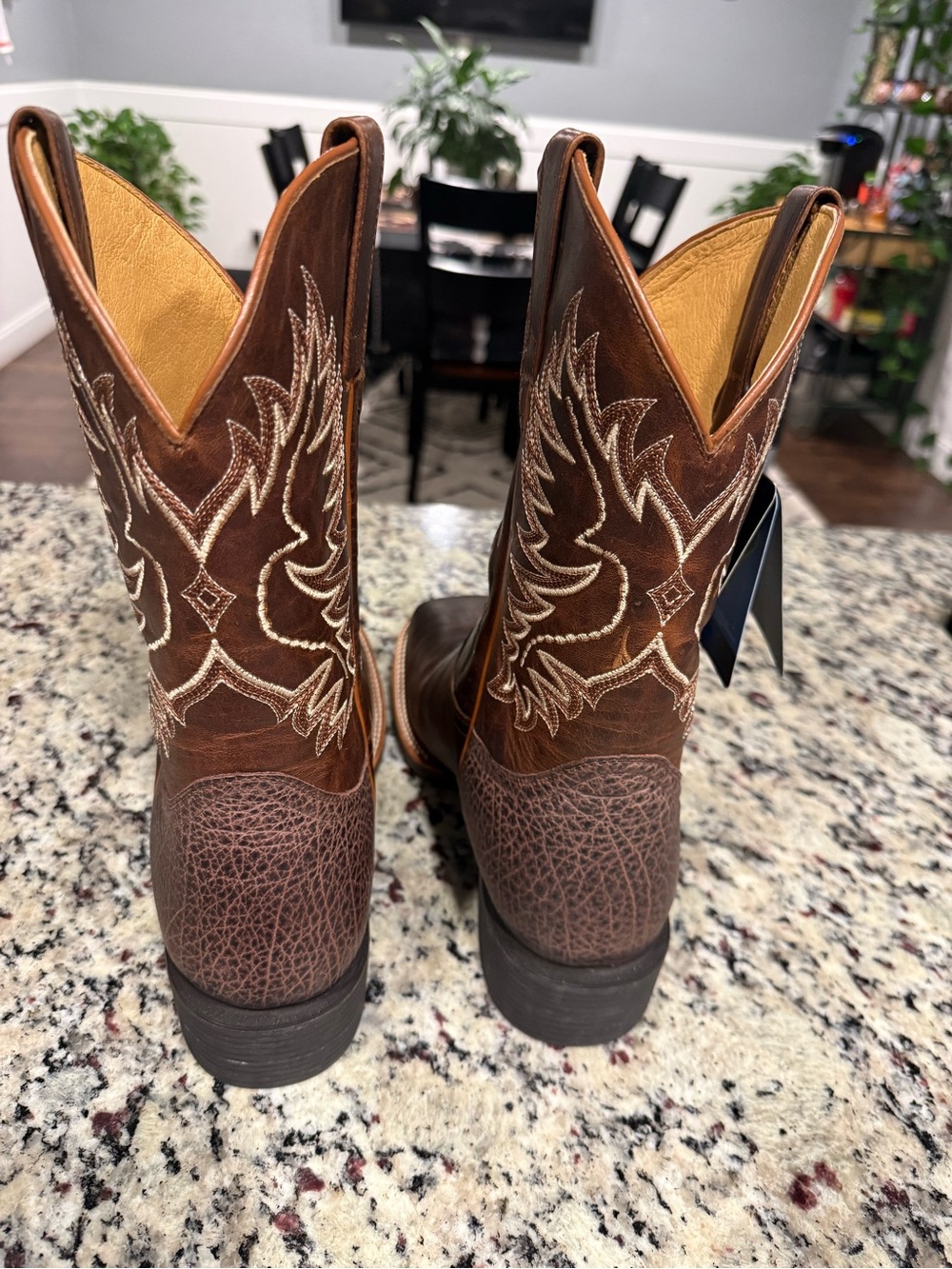 Cody James Brown Leather Western Boots. Brand New With Tags. Size 10EE - Picture 3 of 5
